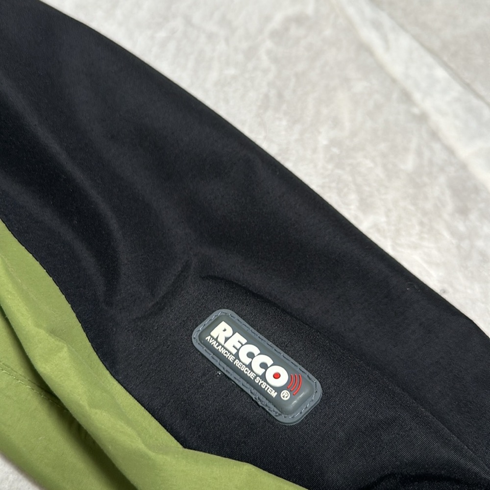 Gore-Tex women’s shell jacket - Picture 4 of 6